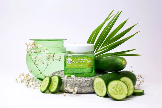Beneficios del aloe vera gel amarillo en frasco para la piel