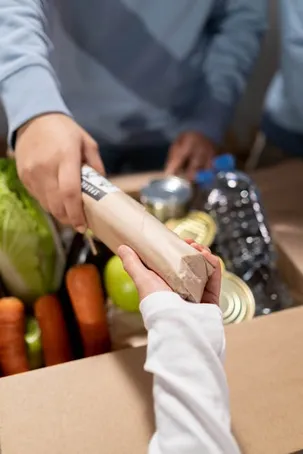 ¿Cómo puede ayudar la vaselina a tus pestañas?